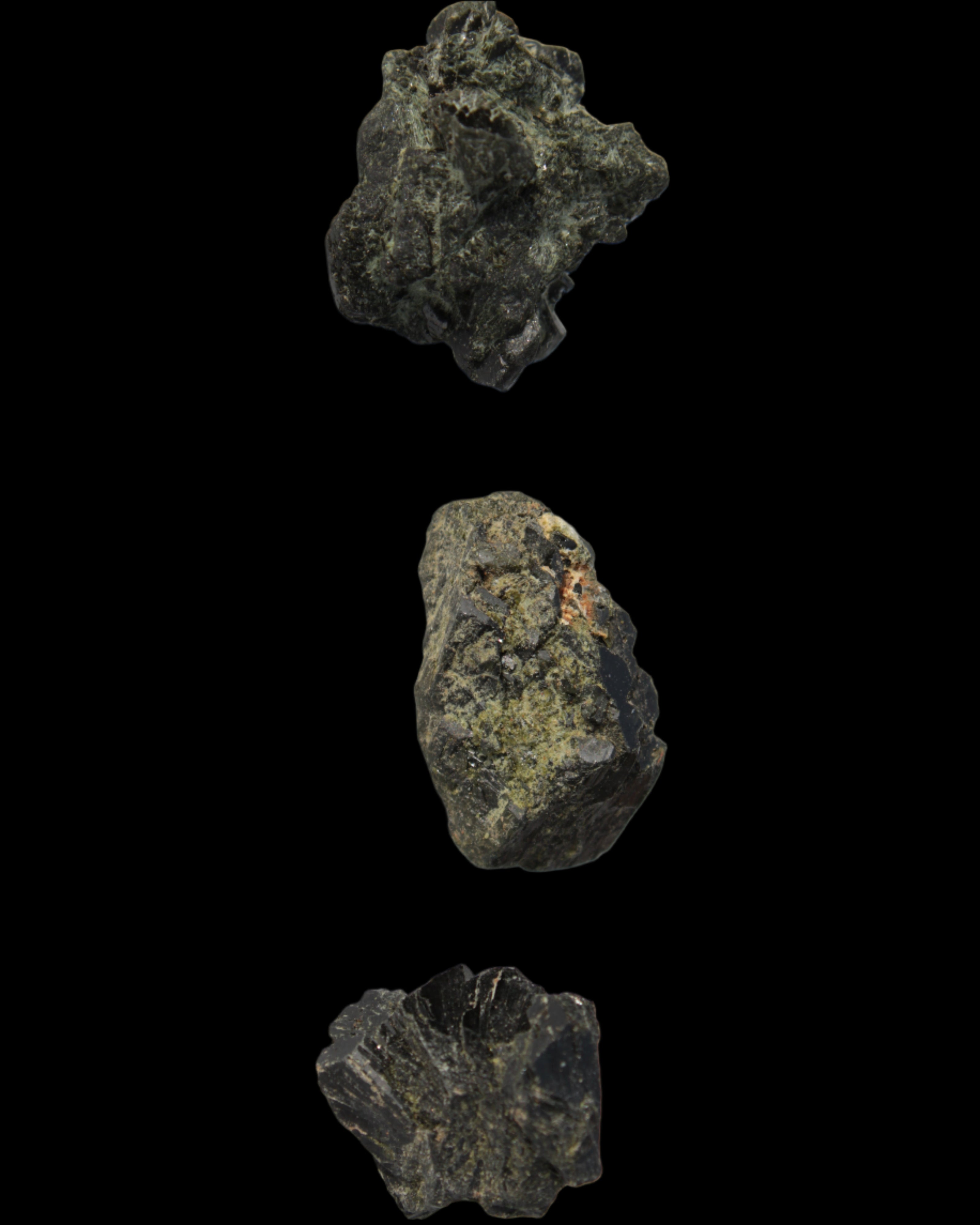 Epidote 3 clusters 123ct 24.7g in sunlight -  Rocks and Things Store