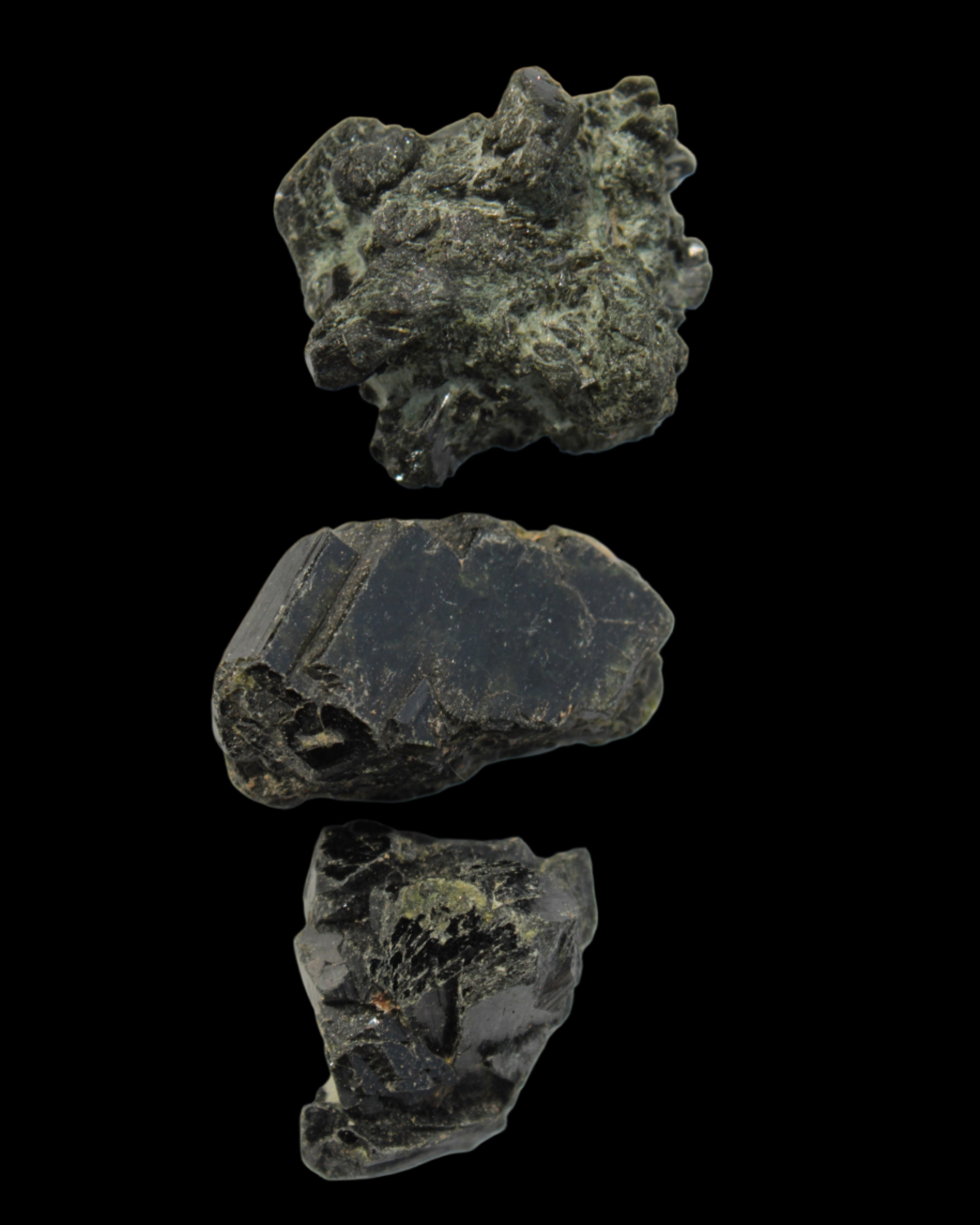 Epidote 3 clusters 123ct 24.7g in sunlight -  Rocks and Things Store