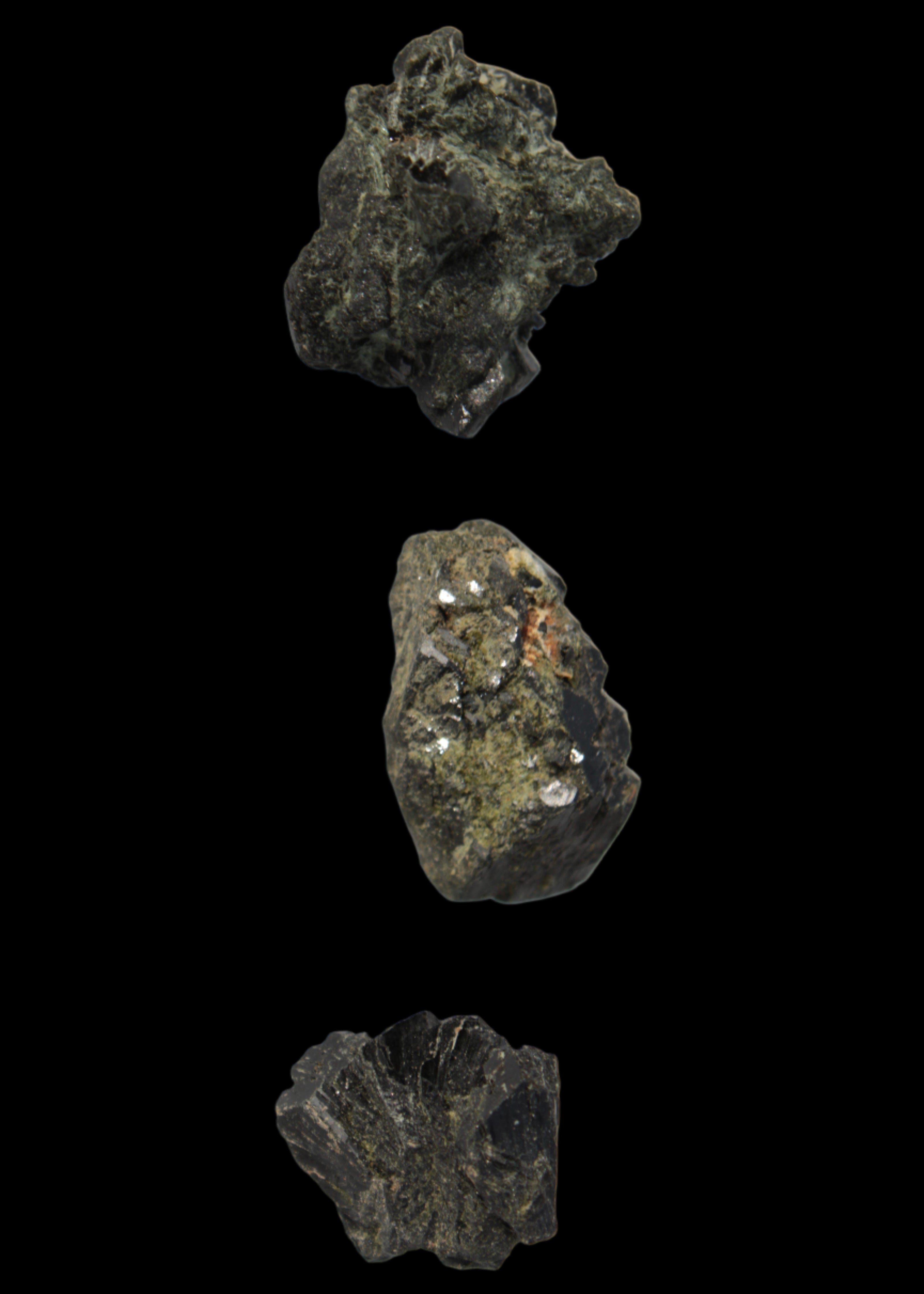 Epidote 3 clusters 123ct 24.7g in sunlight -  Rocks and Things Store