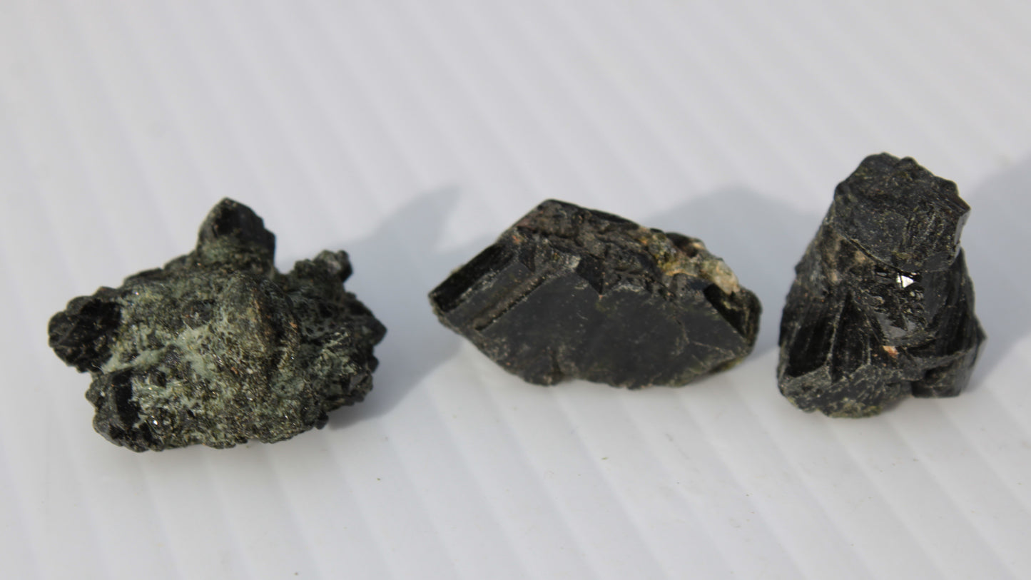 Epidote 3 clusters 123ct 24.7g Rocks and Things