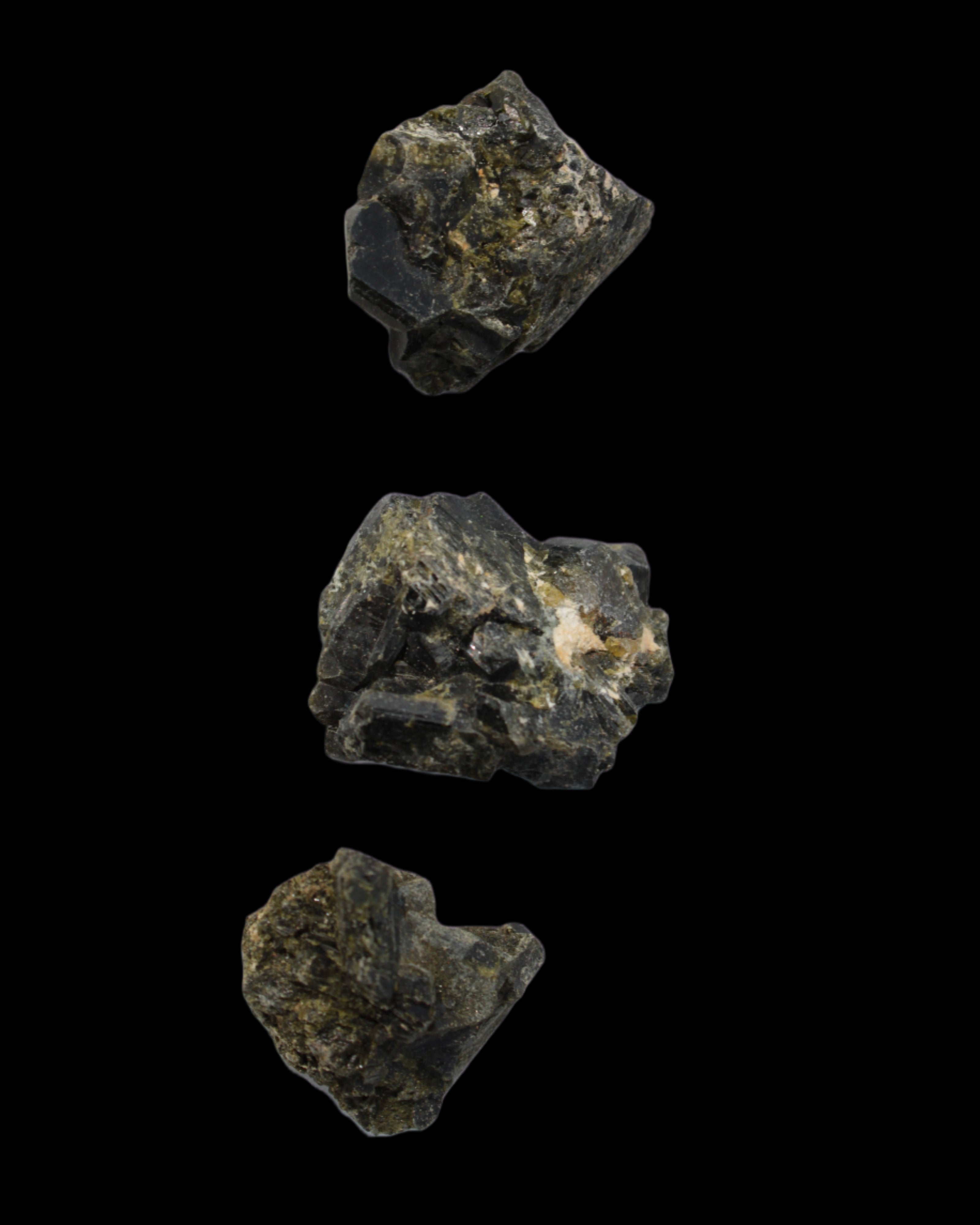 Epidote 3 clusters 136.9ct 27.3g in sunlight - Rocks and Things Store
