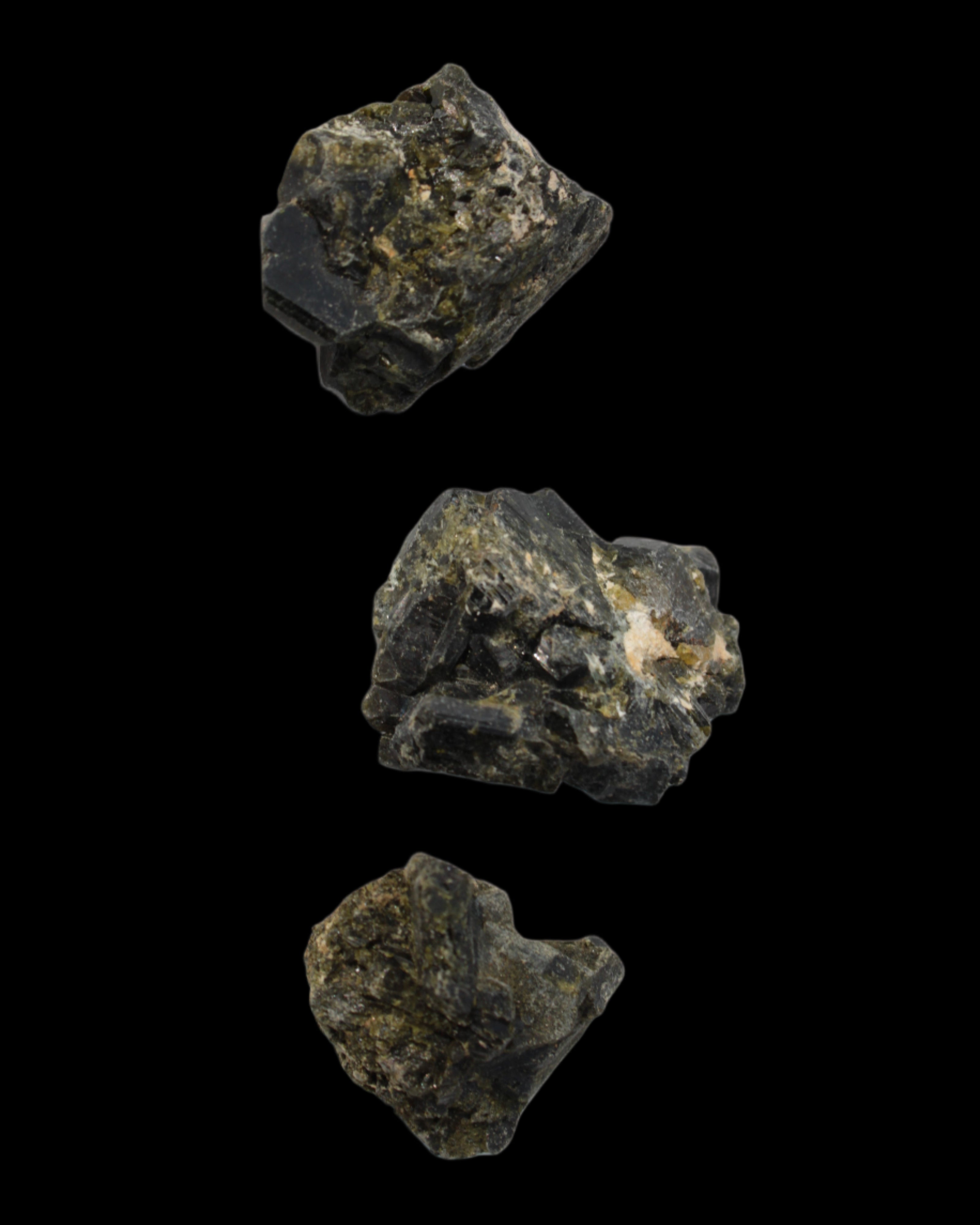 Epidote 3 clusters 136.9ct 27.3g in sunlight - Rocks and Things Store