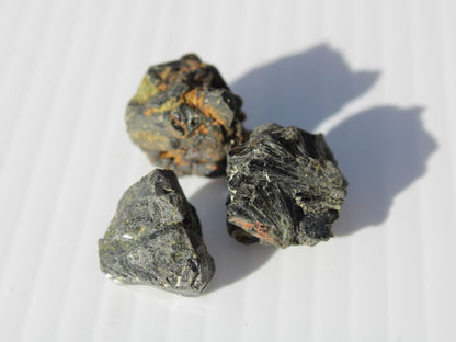 Epidote 3 clusters 113.3ct 22.5g Rocks and Things