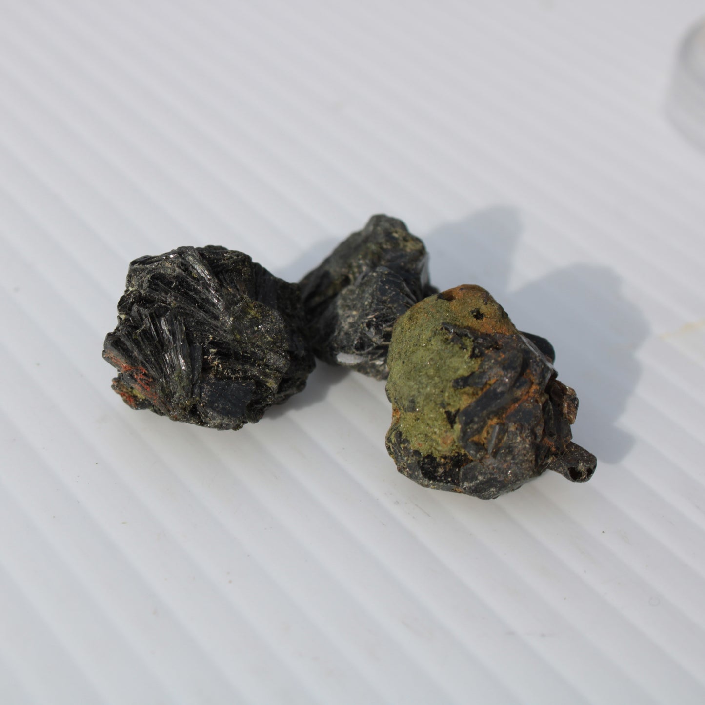 Epidote 3 clusters 113.3ct 22.5g Rocks and Things