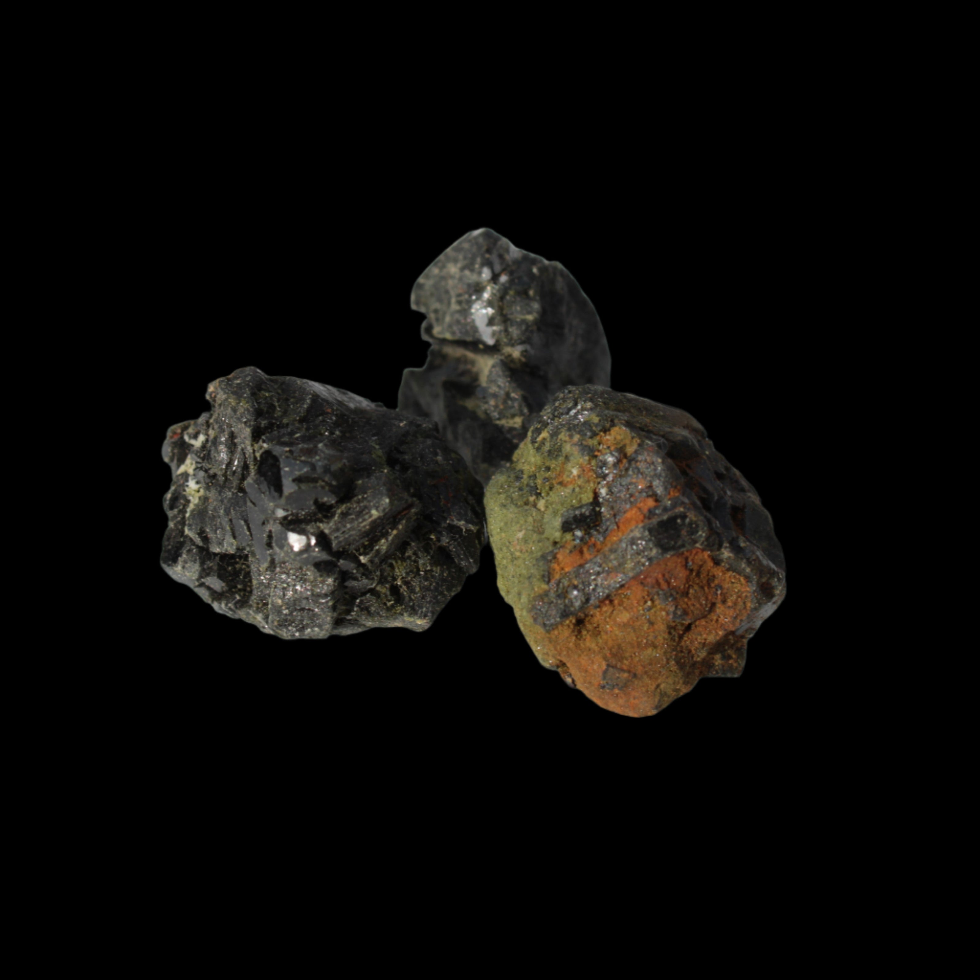 Epidote 3 clusters 113.3ct 22.5g in sunlight - Rocks and Things Store