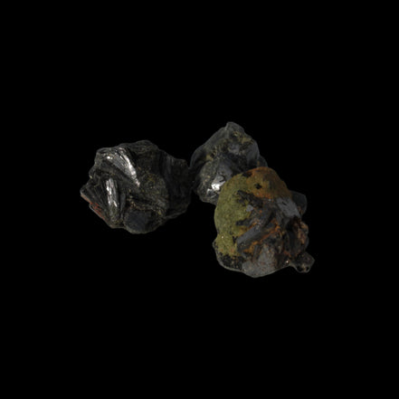 Epidote 3 clusters 113.3ct 22.5g in sunlight - Rocks and Things Store