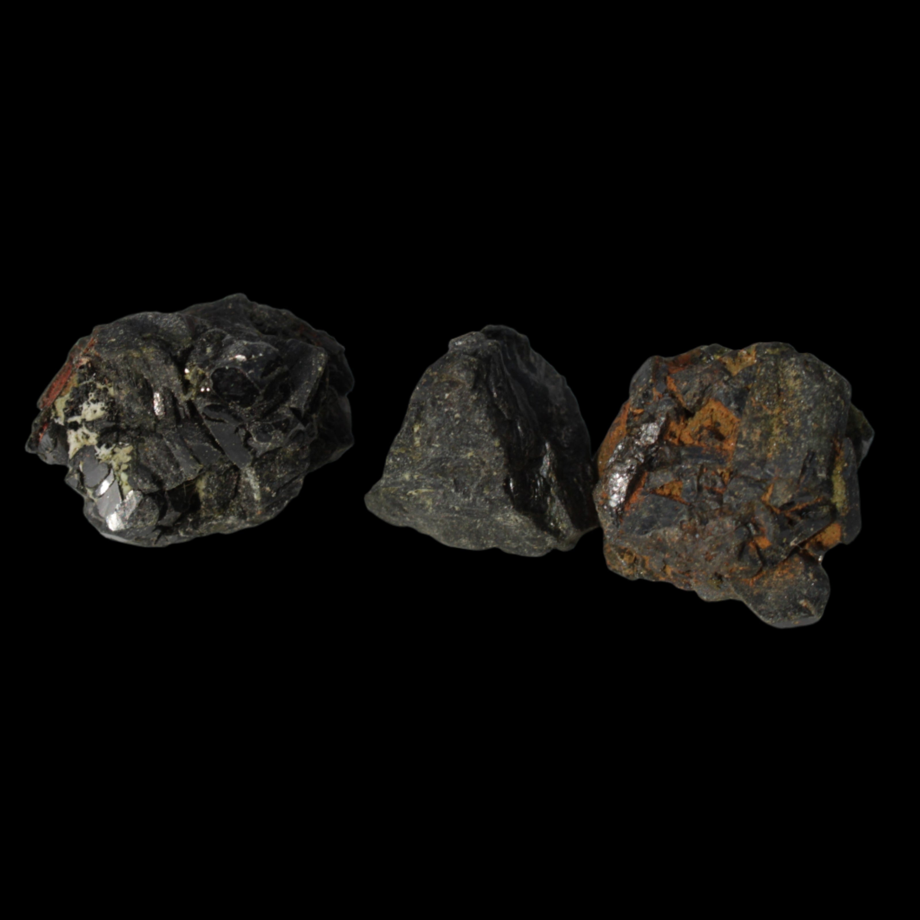 Epidote 3 clusters 113.3ct 22.5g in sunlight - Rocks and Things Store