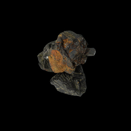 Epidote 3 clusters 113.3ct 22.5g in sunlight - Rocks and Things Store