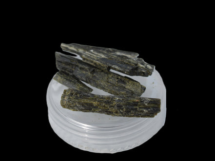 Epidote 5 crystals 38ct 7.7g Rocks and Things