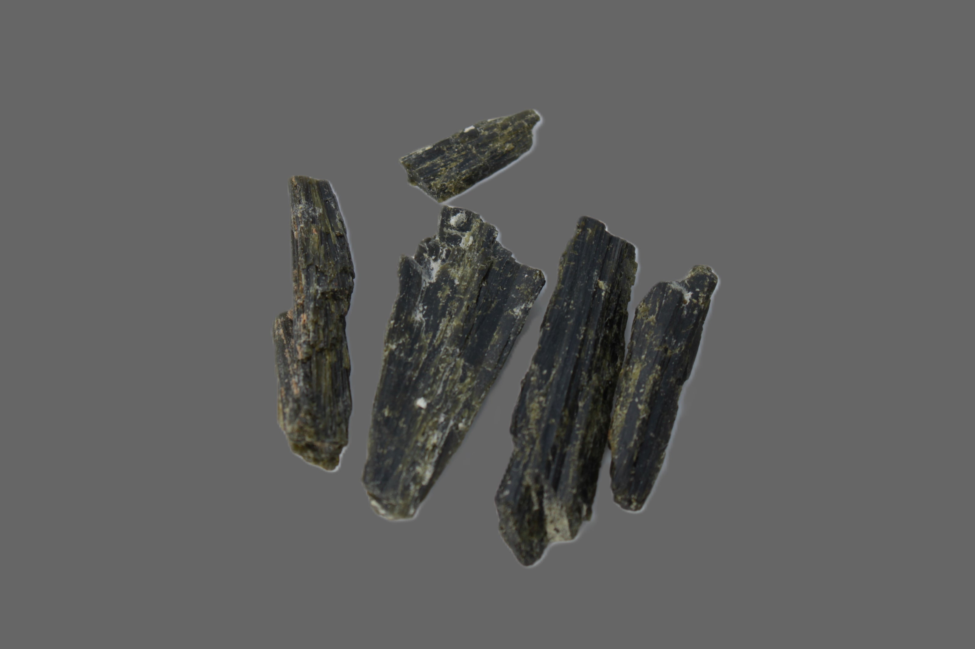 Epidote 5 crystals 38ct 7.7g Rocks and Things