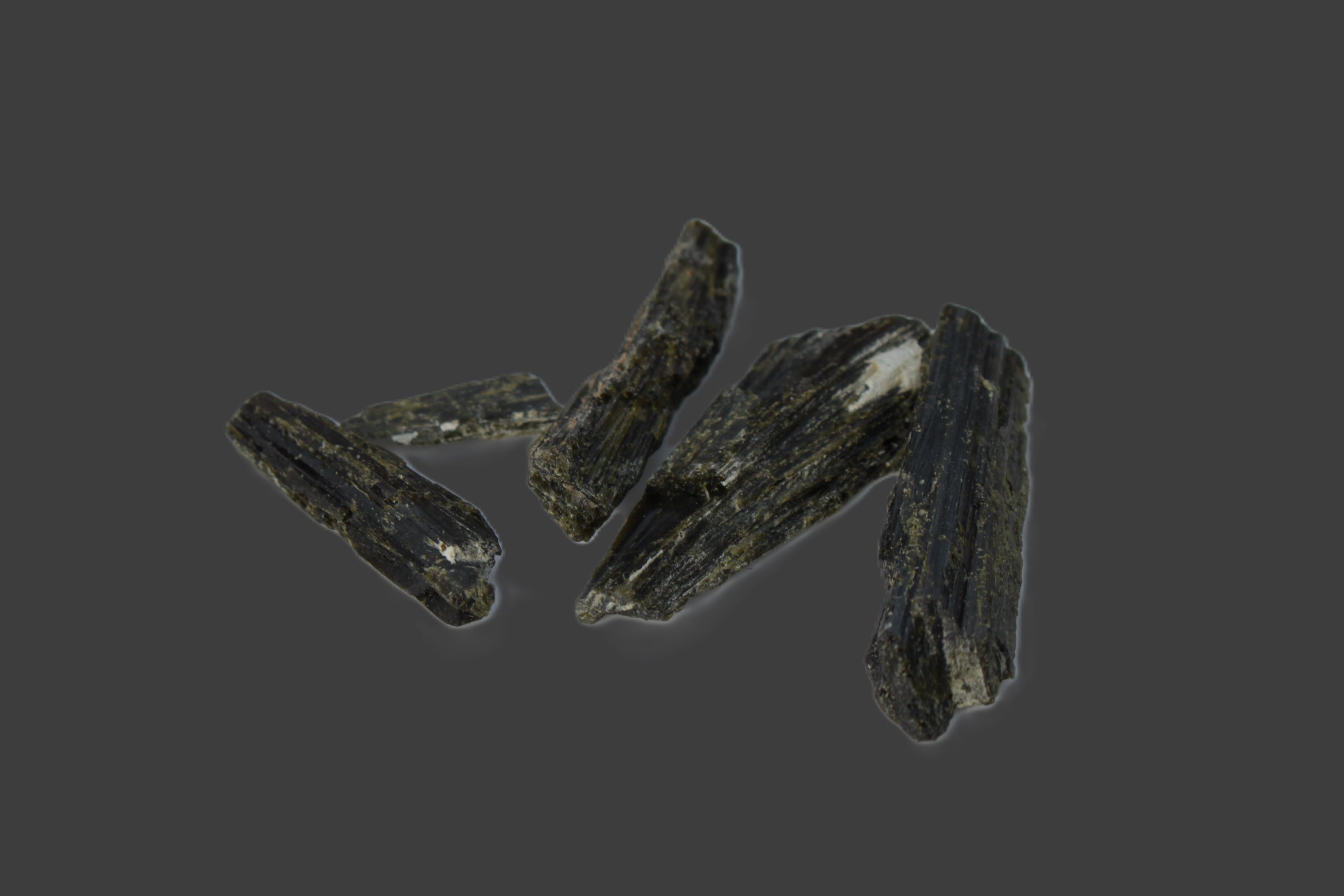 Epidote 5 crystals 38ct 7.7g Rocks and Things