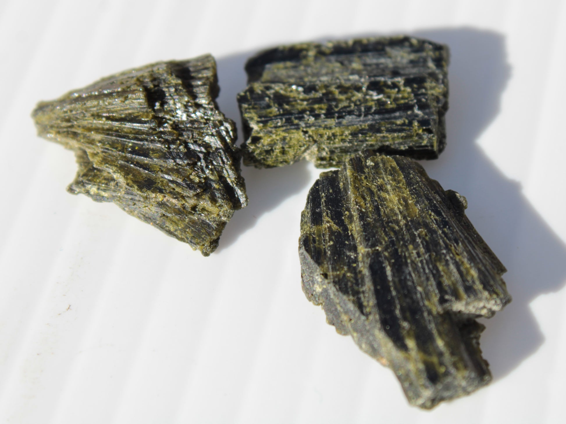 Epidote 3 crystals 36-39ct 7-8g Rocks and Things