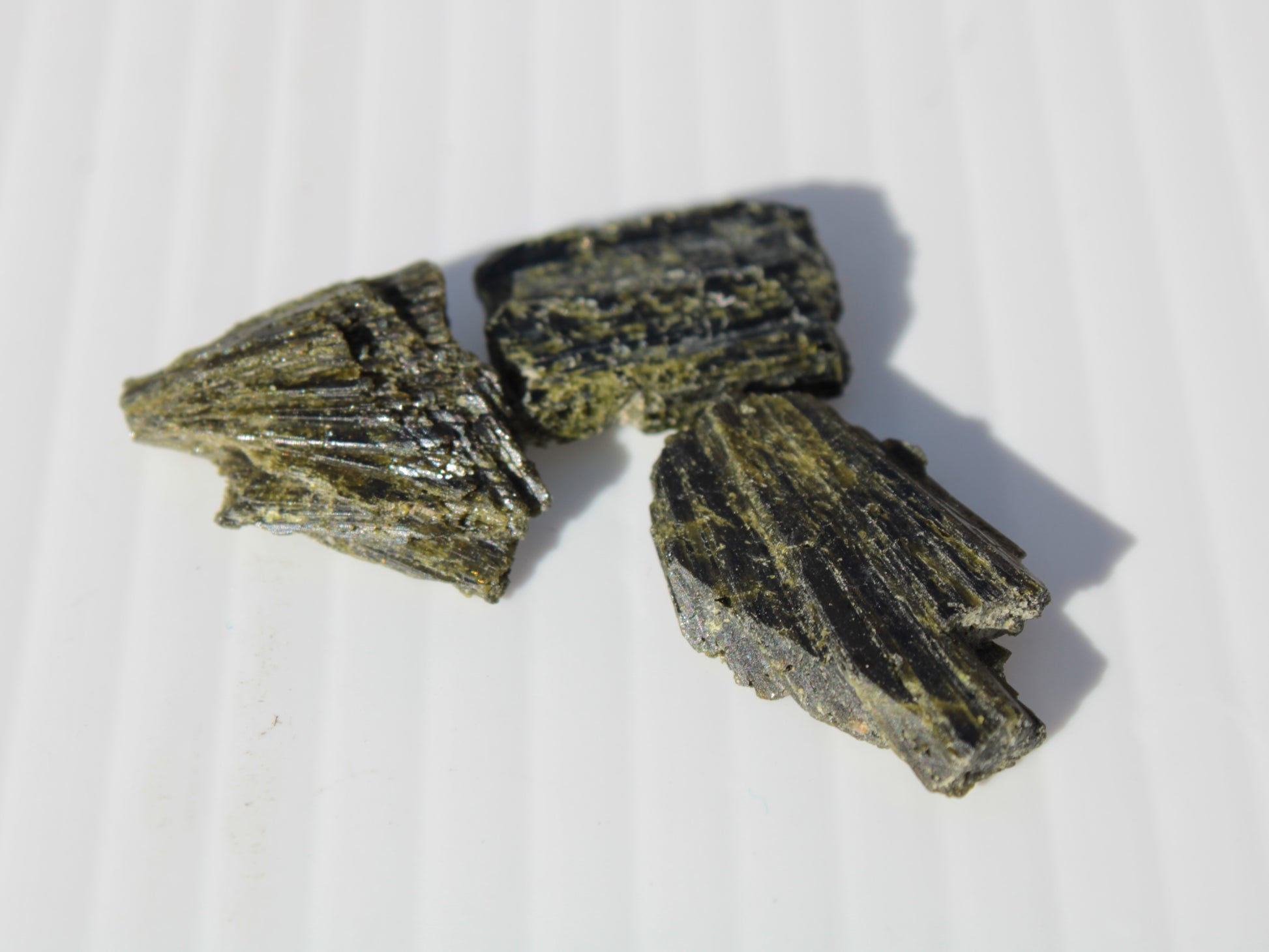 Epidote 3 crystals 36-39ct 7-8g Rocks and Things