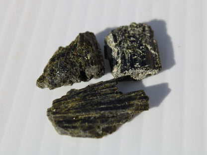 Epidote 3 crystals 36-39ct 7-8g Rocks and Things