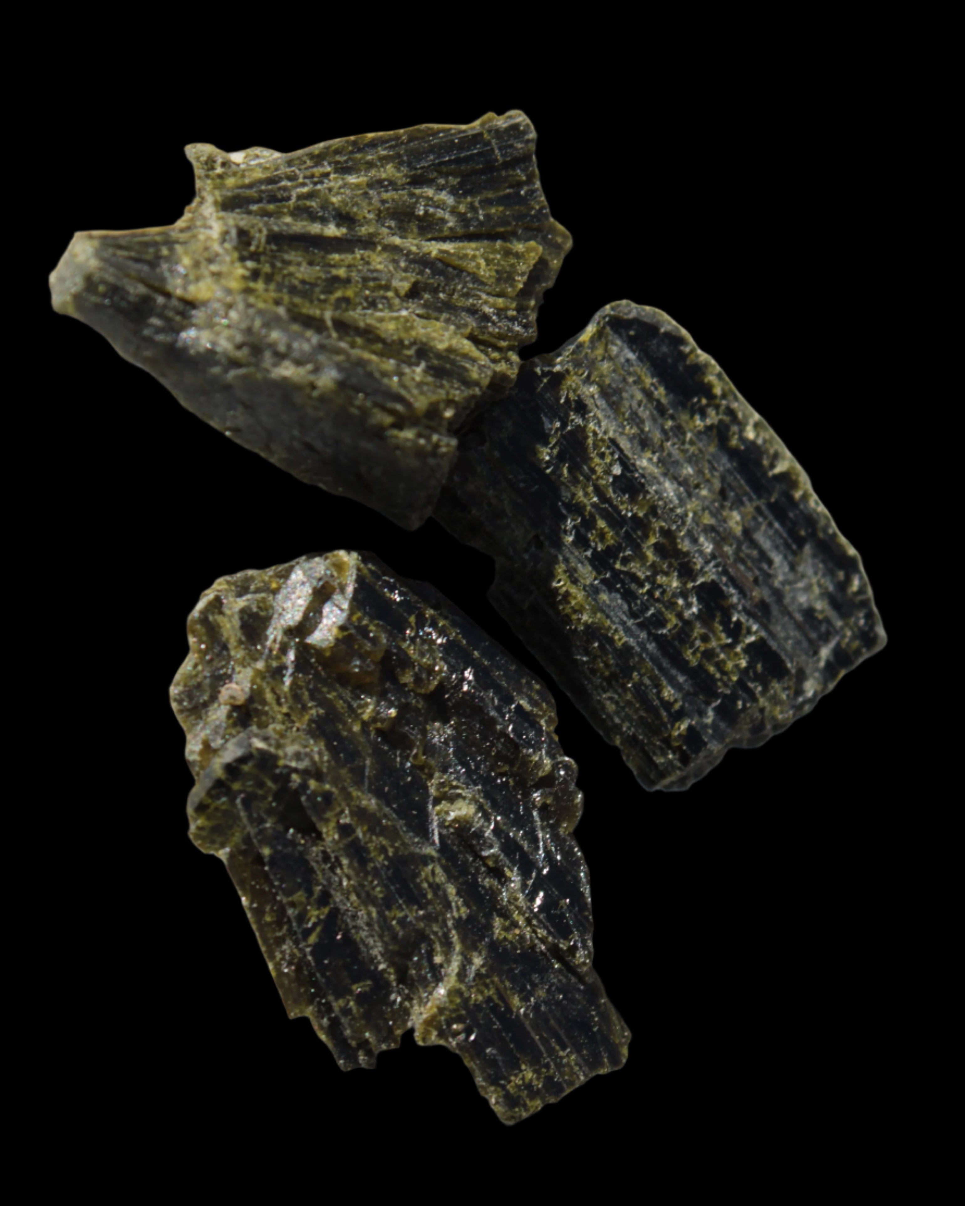 Epidote 3 crystals 36-39ct 7-8g in sunshine - Rocks and Things Store