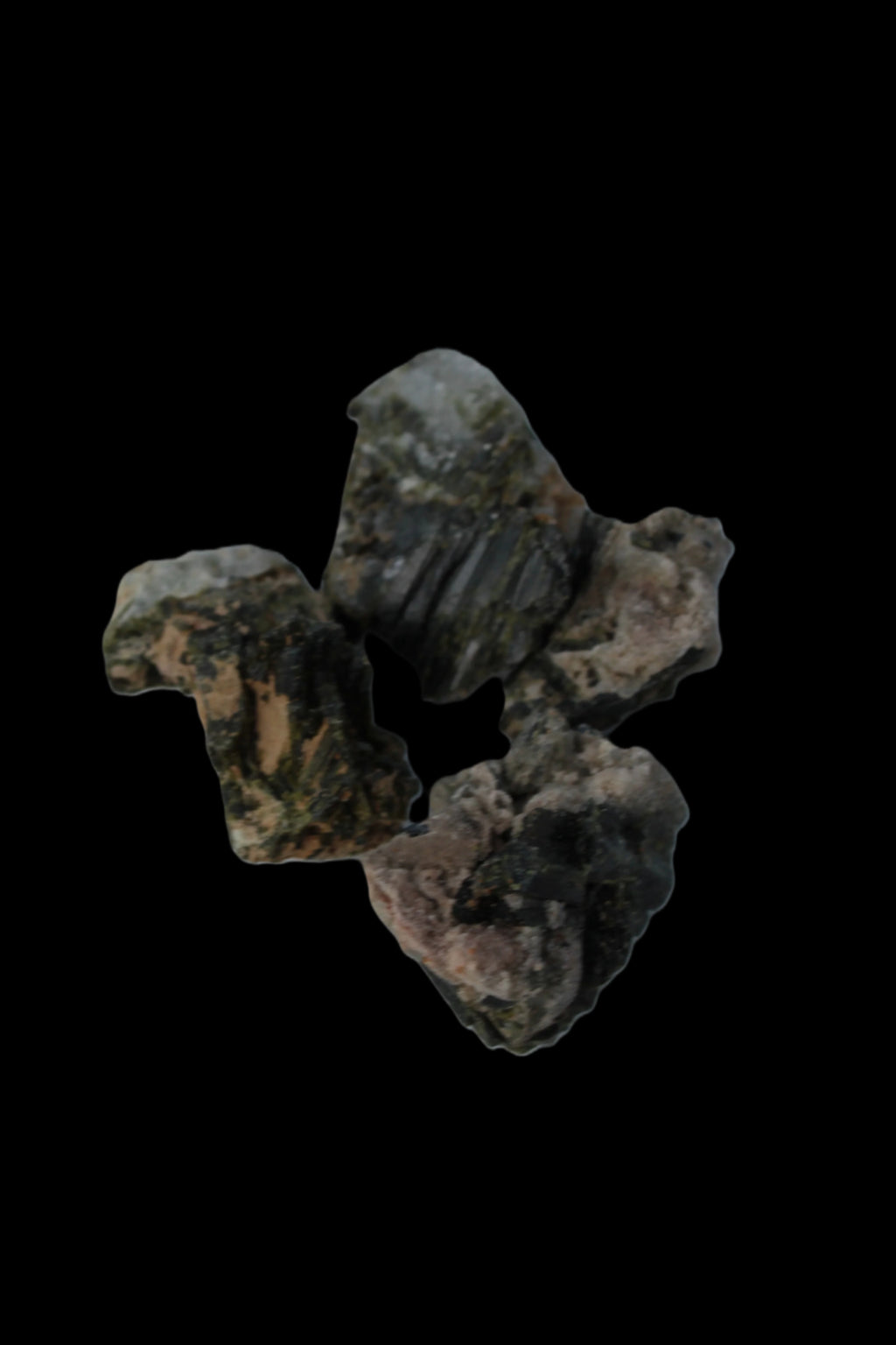 Epidote 4 clusters 75ct 15g in sunshine - Rocks and Things Store