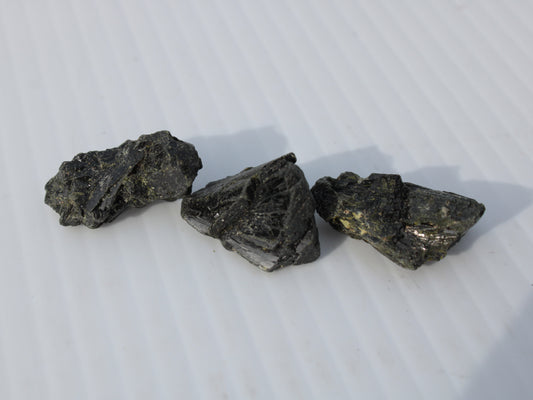 Epidote 3 clusters 81-82ct 16g Rocks and Things