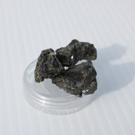 Epidote 3 clusters 81-82ct 16g Rocks and Things