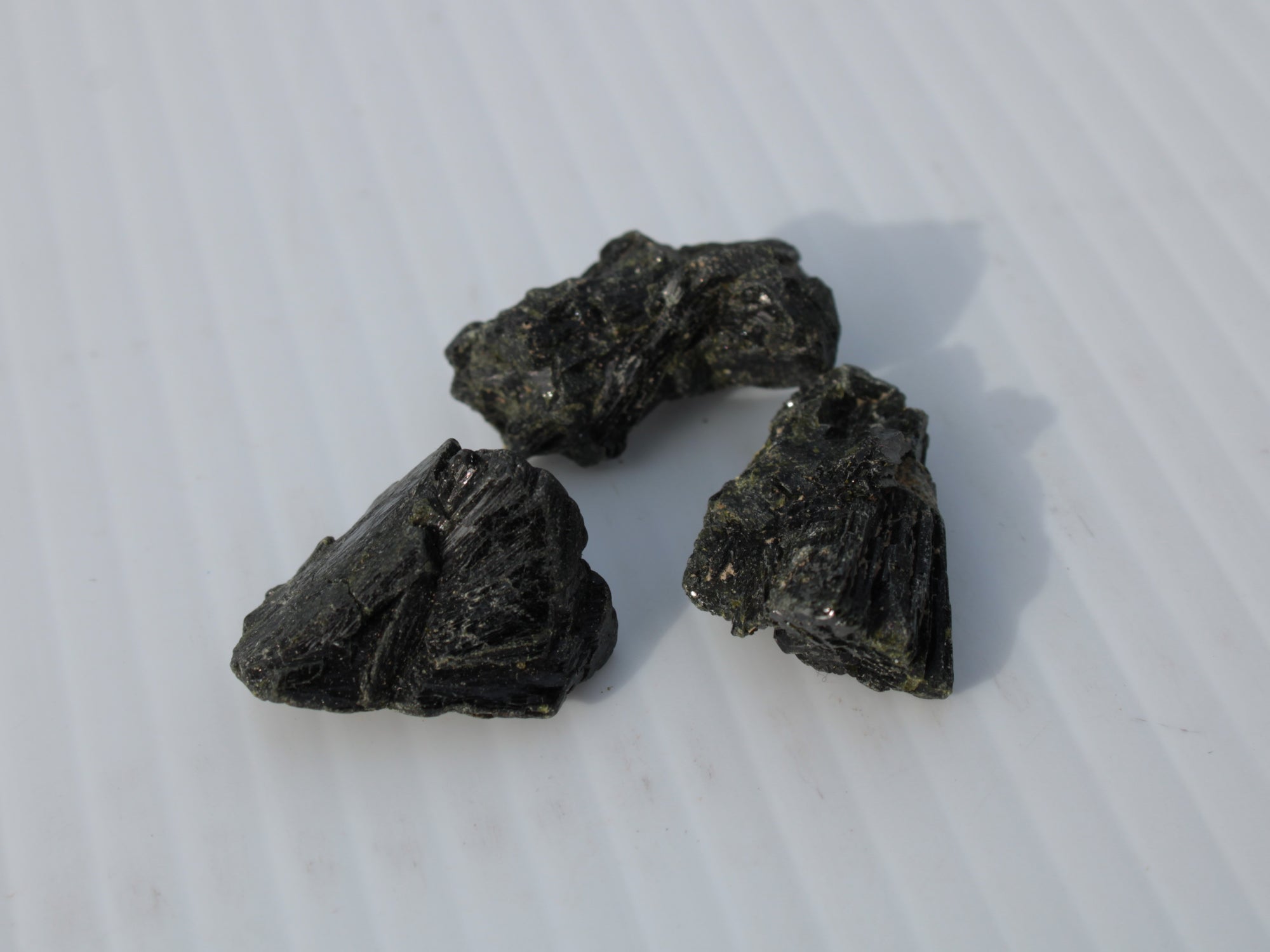Epidote 3 clusters 81-82ct 16g Rocks and Things