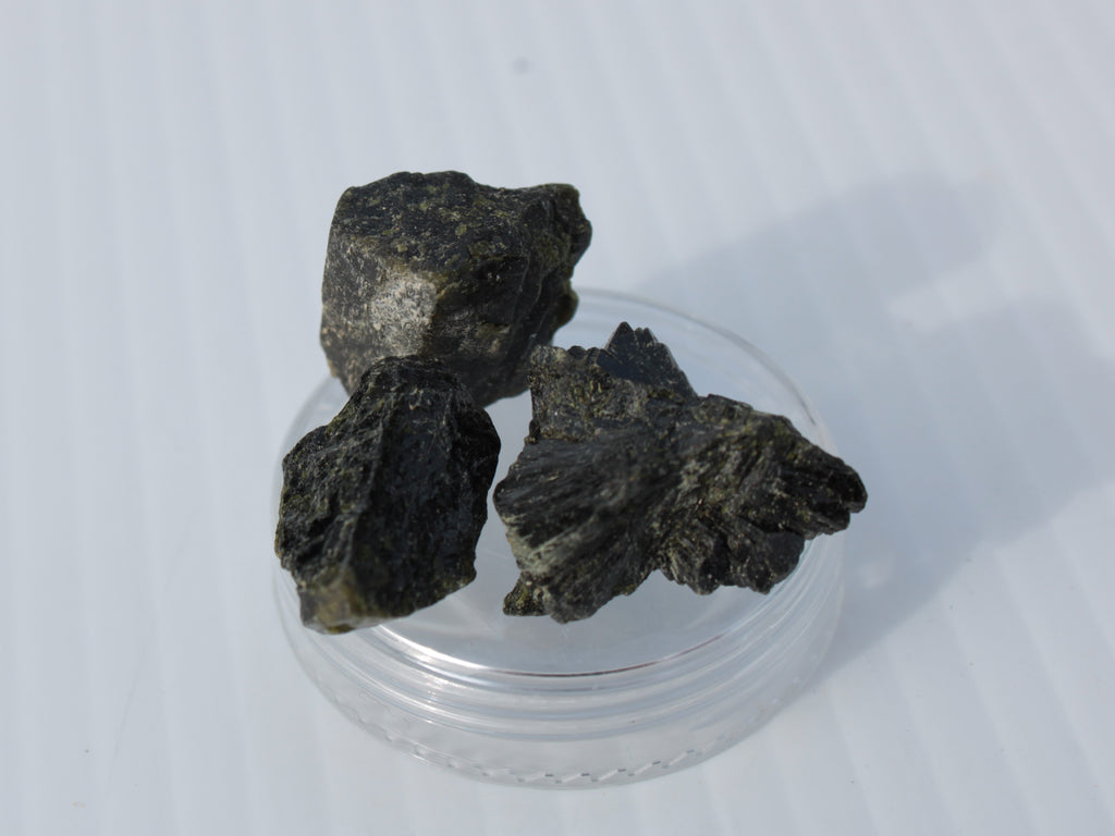 Epidote 3 clusters 81-82ct 16g Rocks and Things