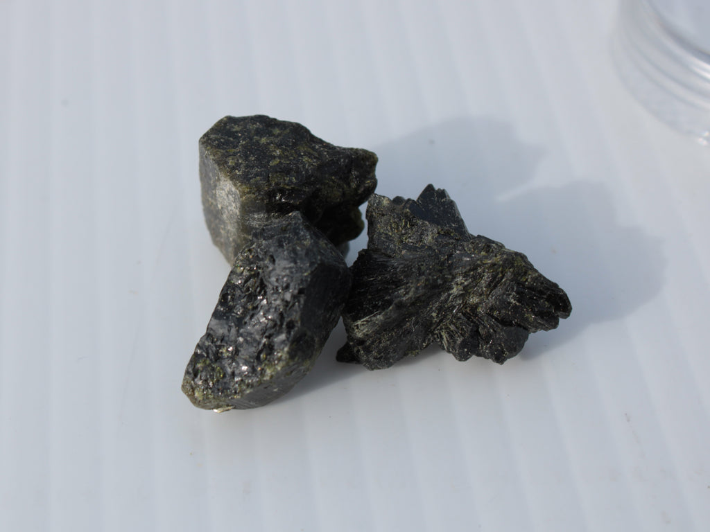 Epidote 3 clusters 81-82ct 16g Rocks and Things