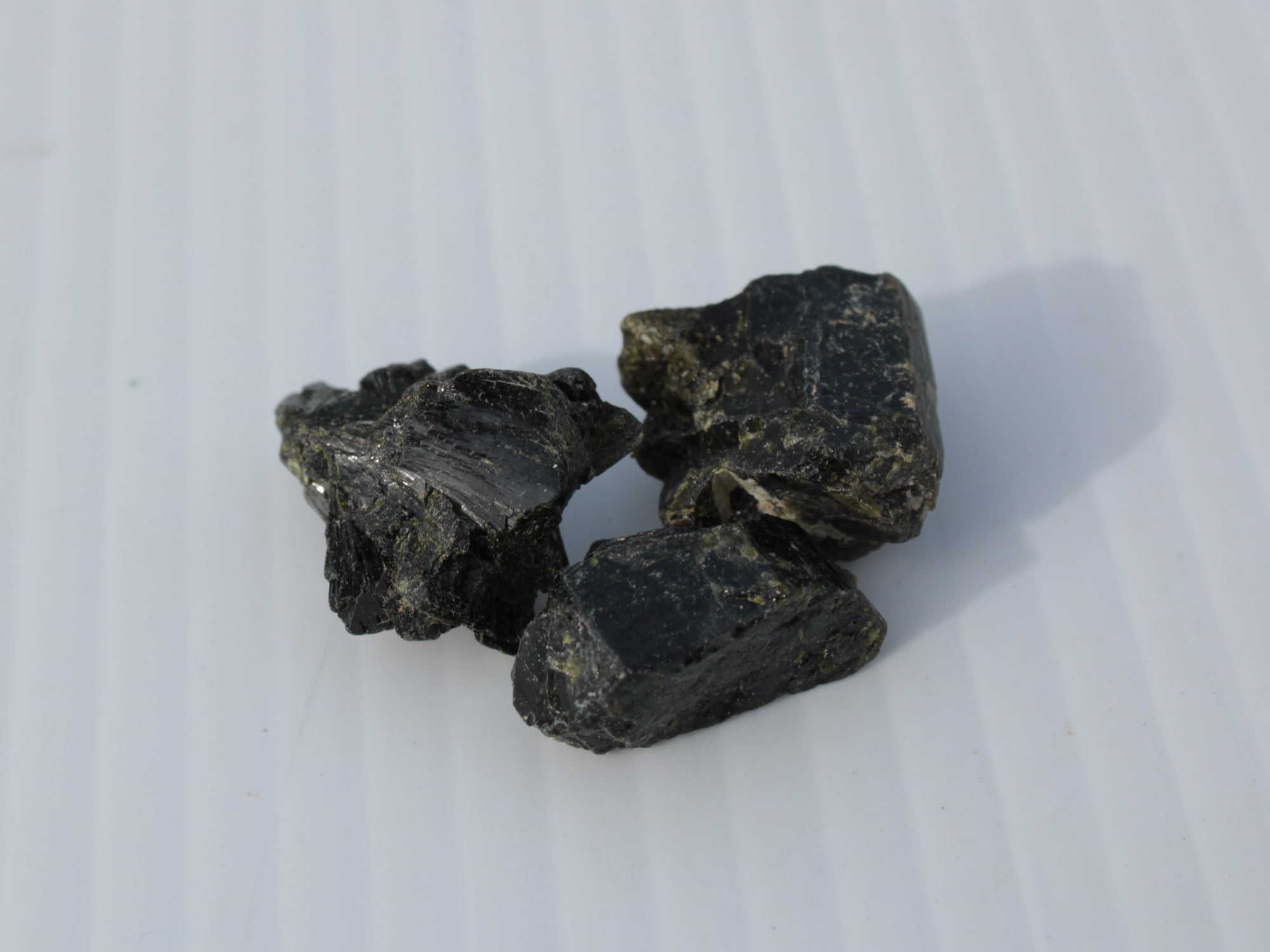 Epidote 3 clusters 81-82ct 16g Rocks and Things