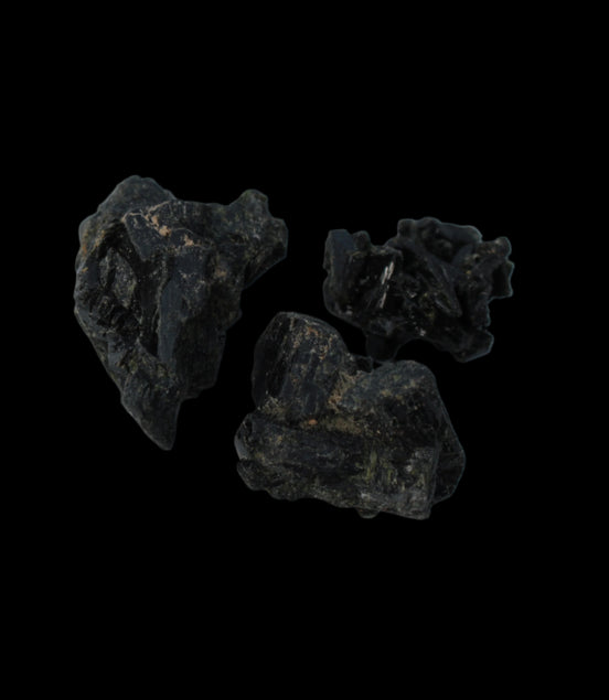 Epidote 3 clusters 58ct 11.6g in dull sunlight - Rocks and Things Store
