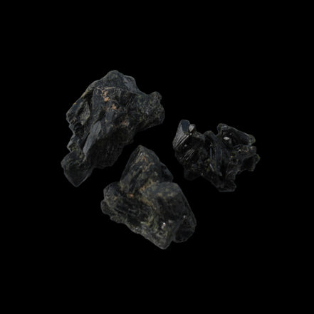 Epidote 3 clusters 58ct 11.6g in dull sunlight - Rocks and Things Store