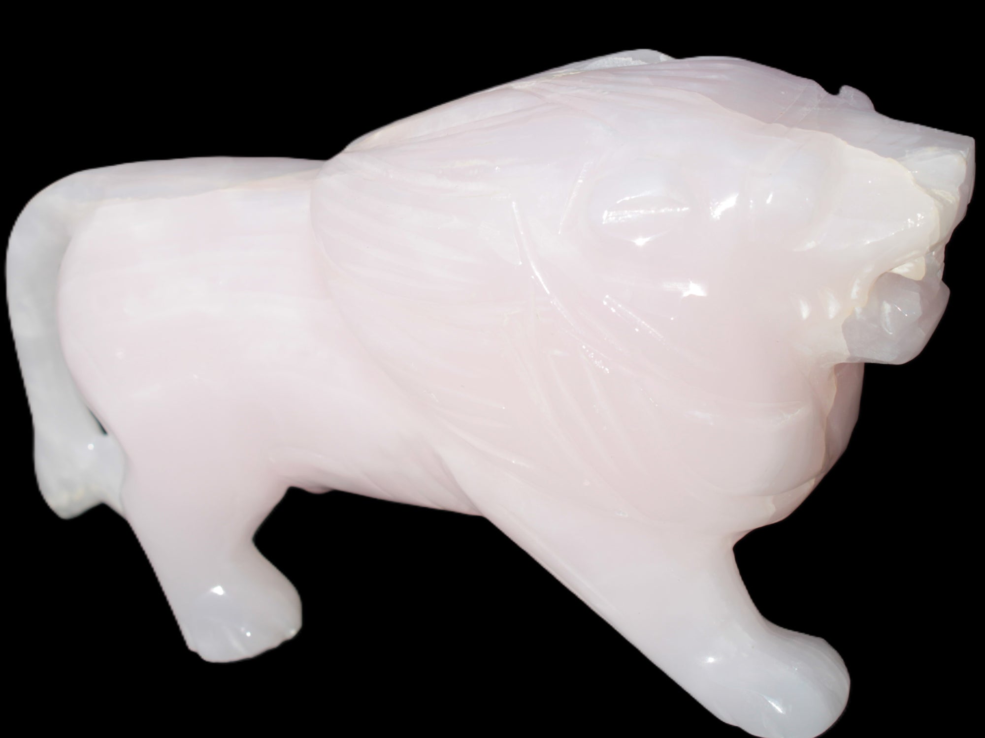 Mangano Calcite hand-carved lion 1189g Rocks and Things