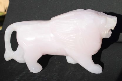 Mangano Calcite hand-carved lion 1189g Rocks and Things