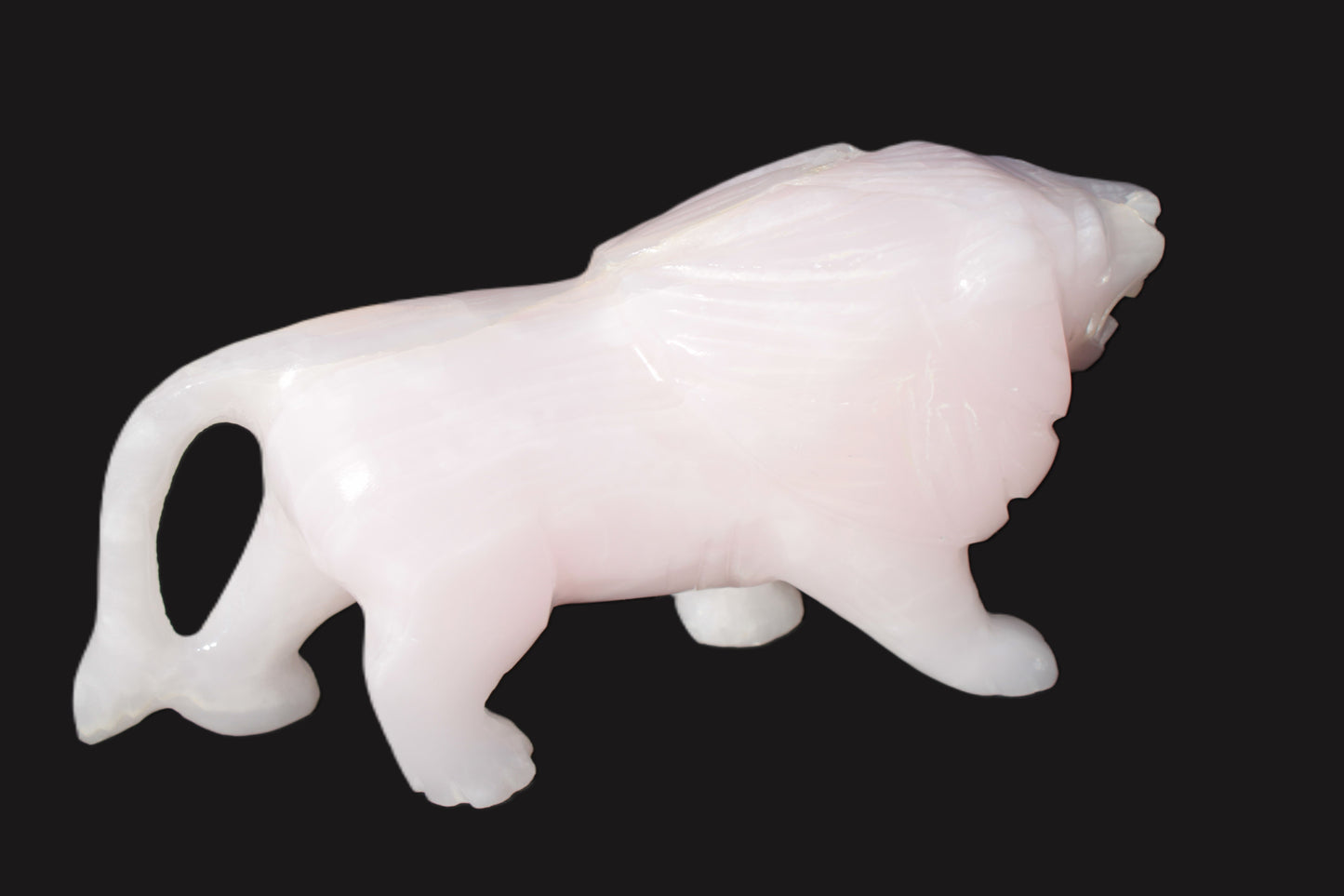 Mangano Calcite hand-carved lion 1189g Rocks and Things