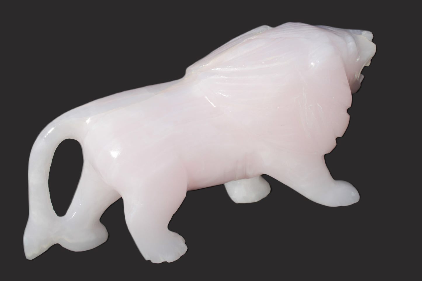 Mangano Calcite hand-carved lion 1189g Rocks and Things