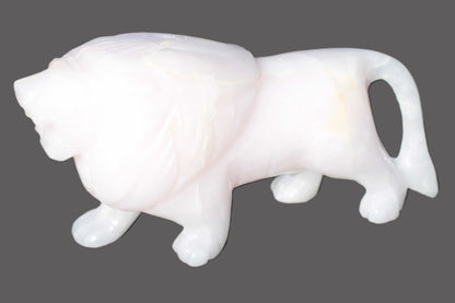 Mangano Calcite hand-carved lion 1189g Rocks and Things