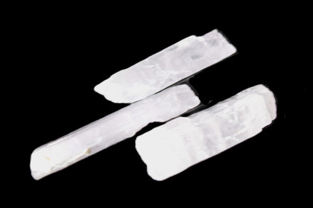 Three Pink-Lilac Kunzite crystals from Afghanistan 5-13g Rocks and Things