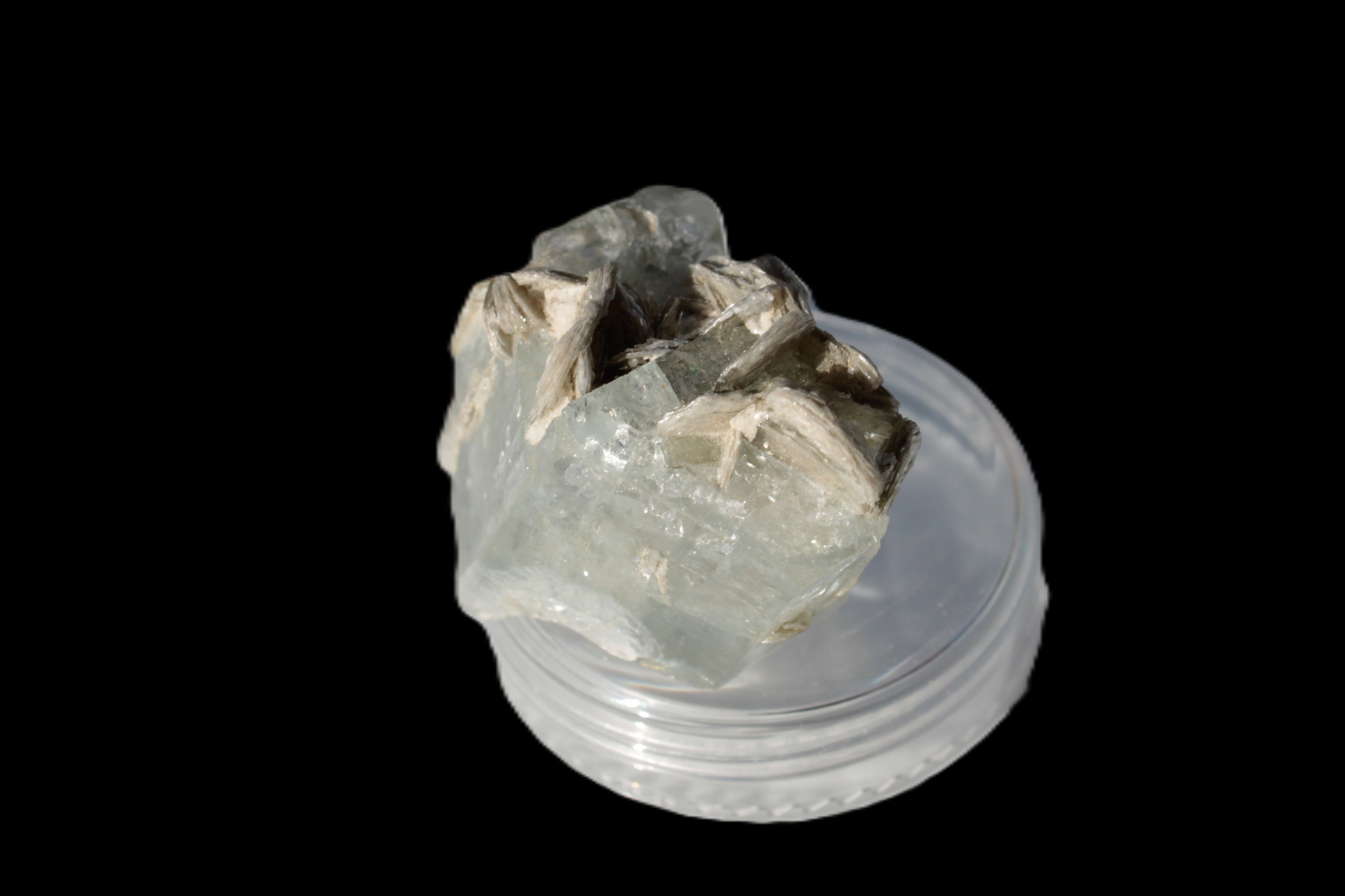 Terminated Clear Aquamarine crystal cluster with Mica 30mm 118.7ct 23.7g Rocks and Things