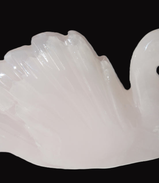 Mangano Calcite hand-carved Swan 140*82*32mm 511g Rocks and Things
