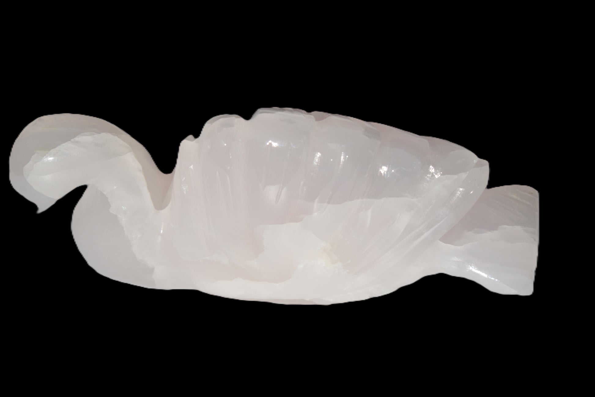 Mangano Calcite hand-carved Swan 140*82*32mm 511g Rocks and Things