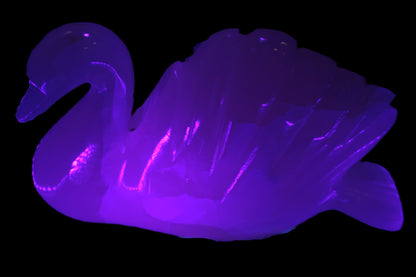 Mangano Calcite hand-carved Swan 140*82*32mm 511g Rocks and Things