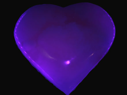 Mangano Calcite heart 38mm 20-25g  in UV light - Rocks and Things Store