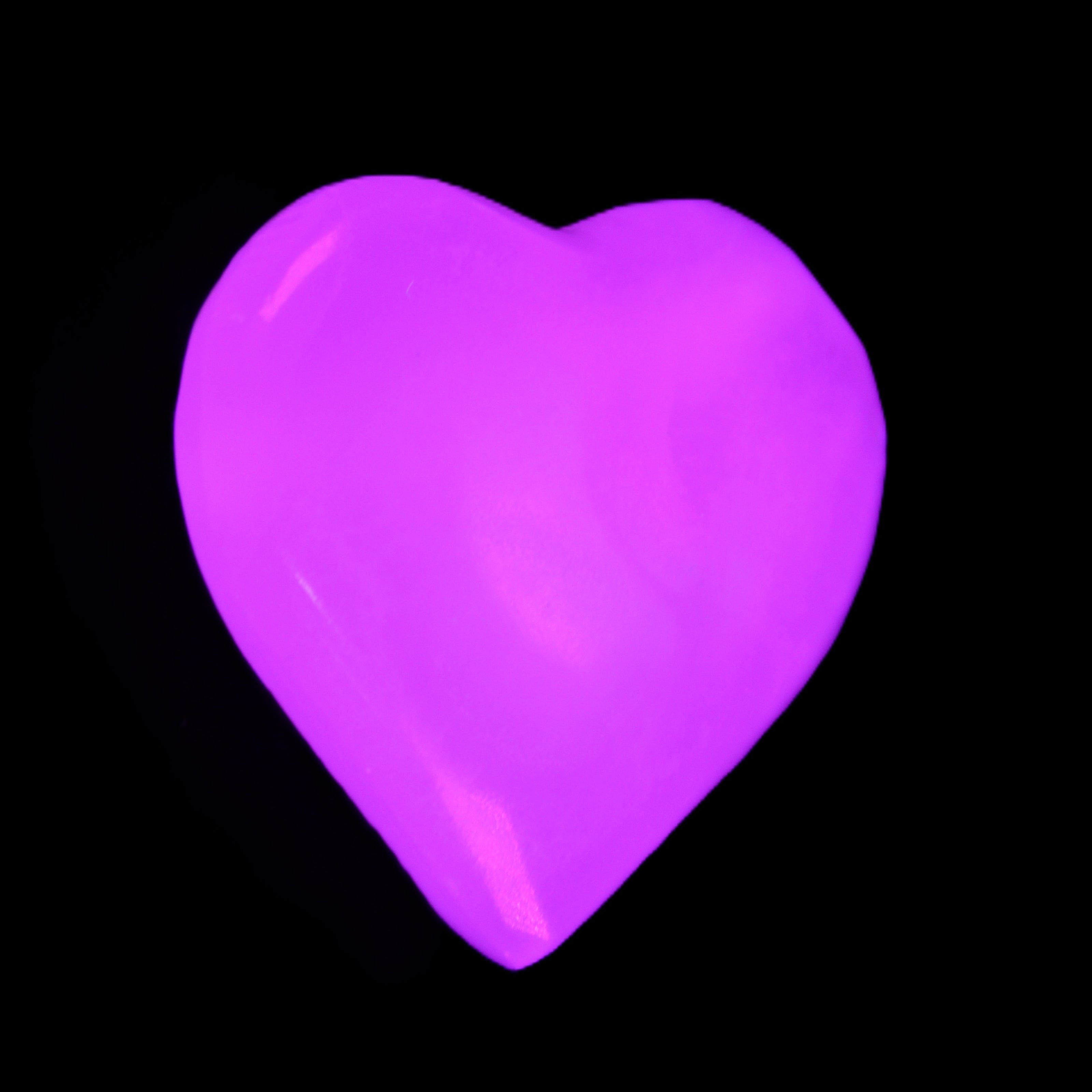 Mangano Calcite heart 38mm 20-25g  in UV light - Rocks and Things Store