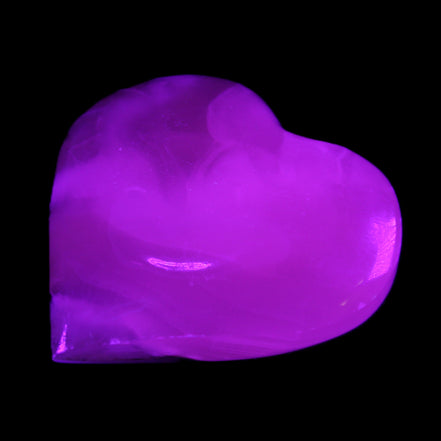 Mangano Calcite hand-carved heart 66/67*64/70mm 130-136g in sunlight - Rocks and Things Store