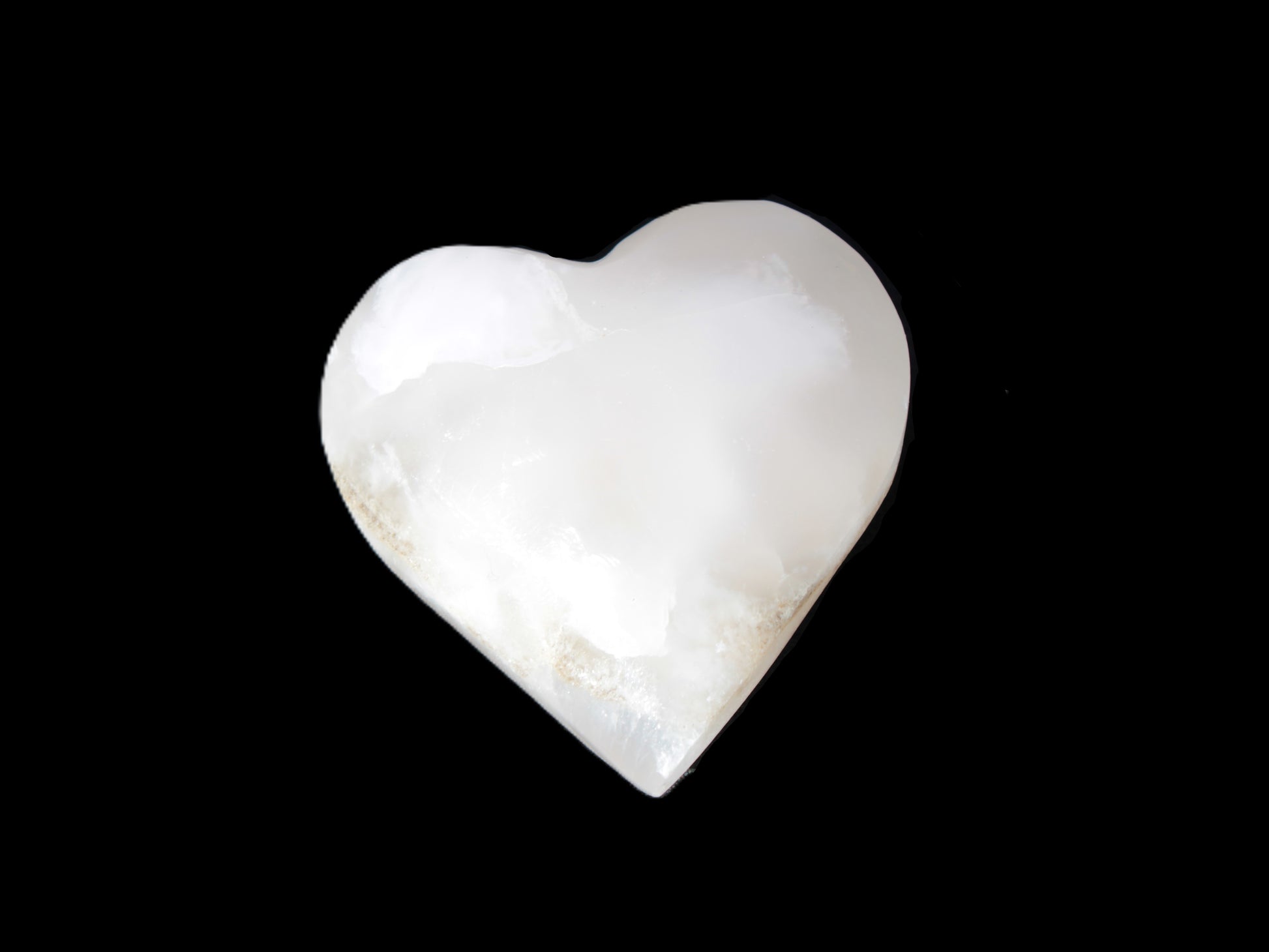 Mangano Calcite heart 47-49mm 58-66g Rocks and Things