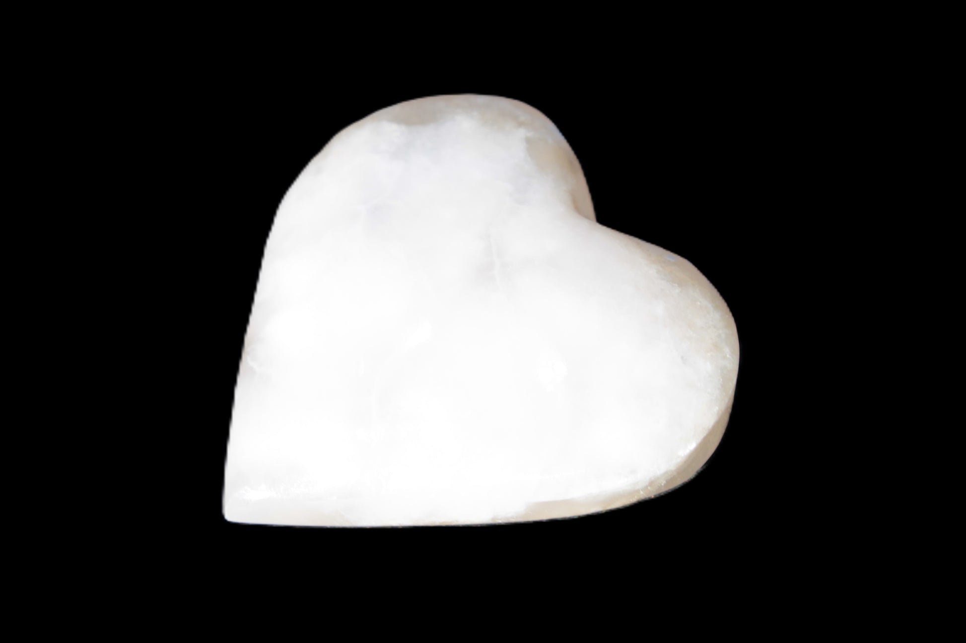 Mangano Calcite heart 47-49mm 58-66g Rocks and Things