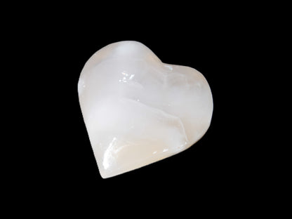 Mangano Calcite heart 47-49mm 58-66g Rocks and Things