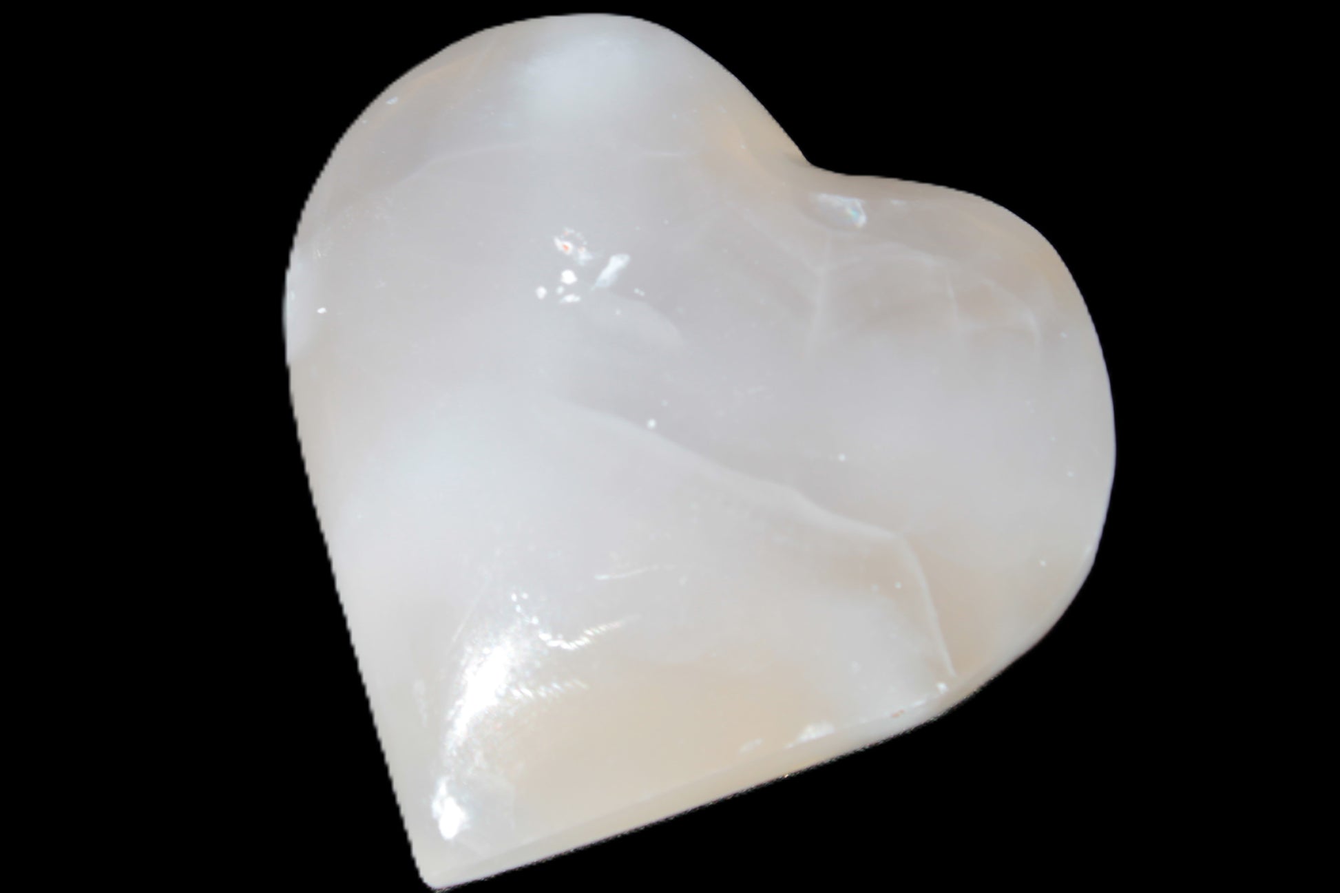 Mangano Calcite heart 47-49mm 58-66g Rocks and Things