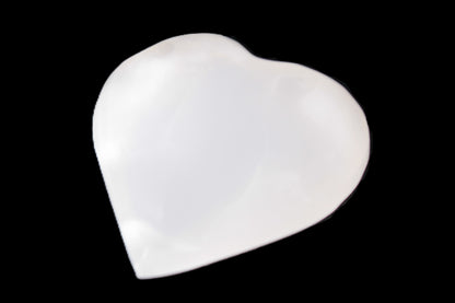 Mangano Calcite heart 38-44mm 36-39g Rocks and Things