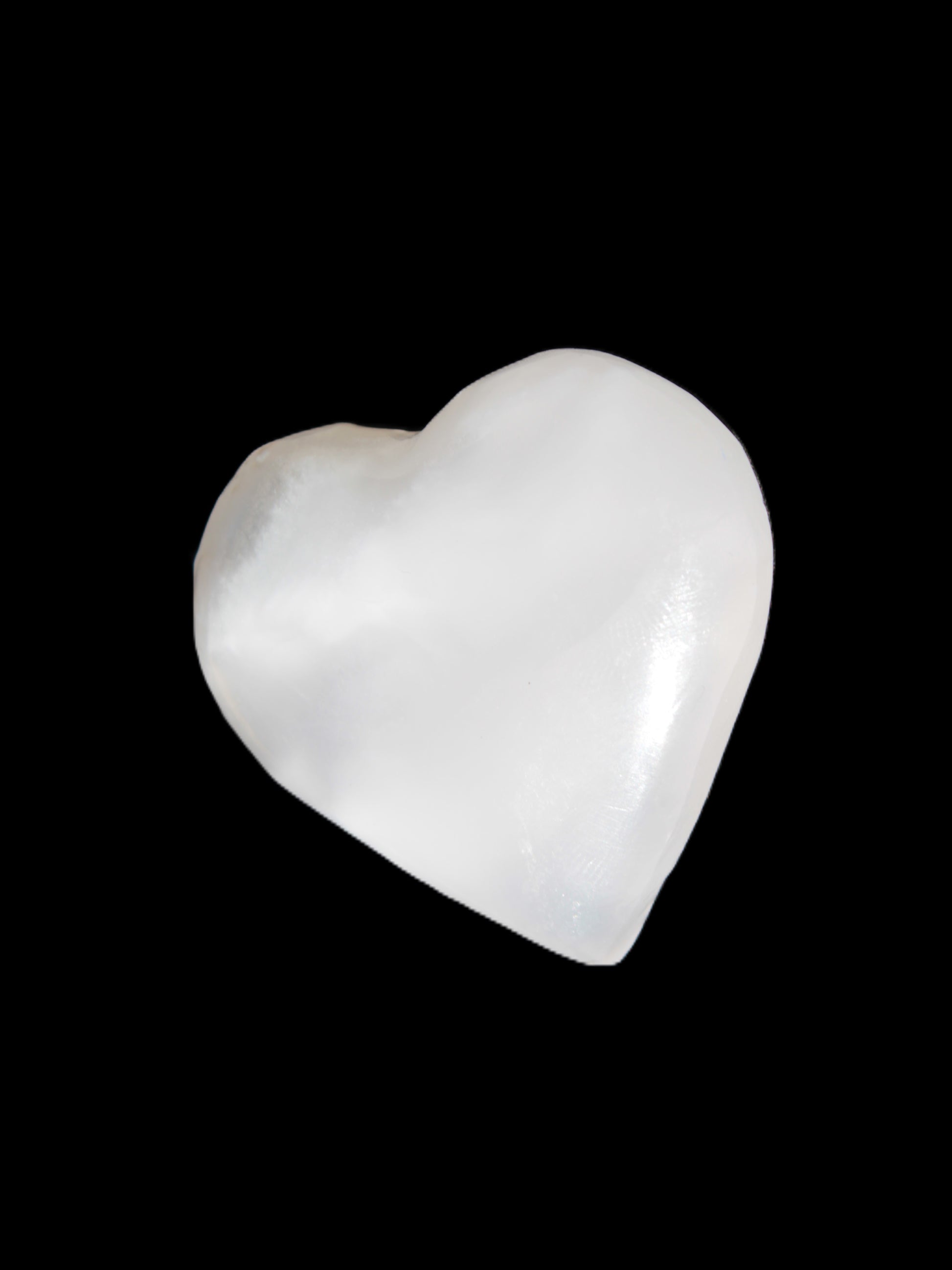 Mangano Calcite heart 35mm - 41mm 33-40g Rocks and Things