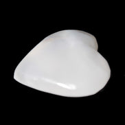 Mangano Calcite heart 35mm - 41mm 33-40g Rocks and Things