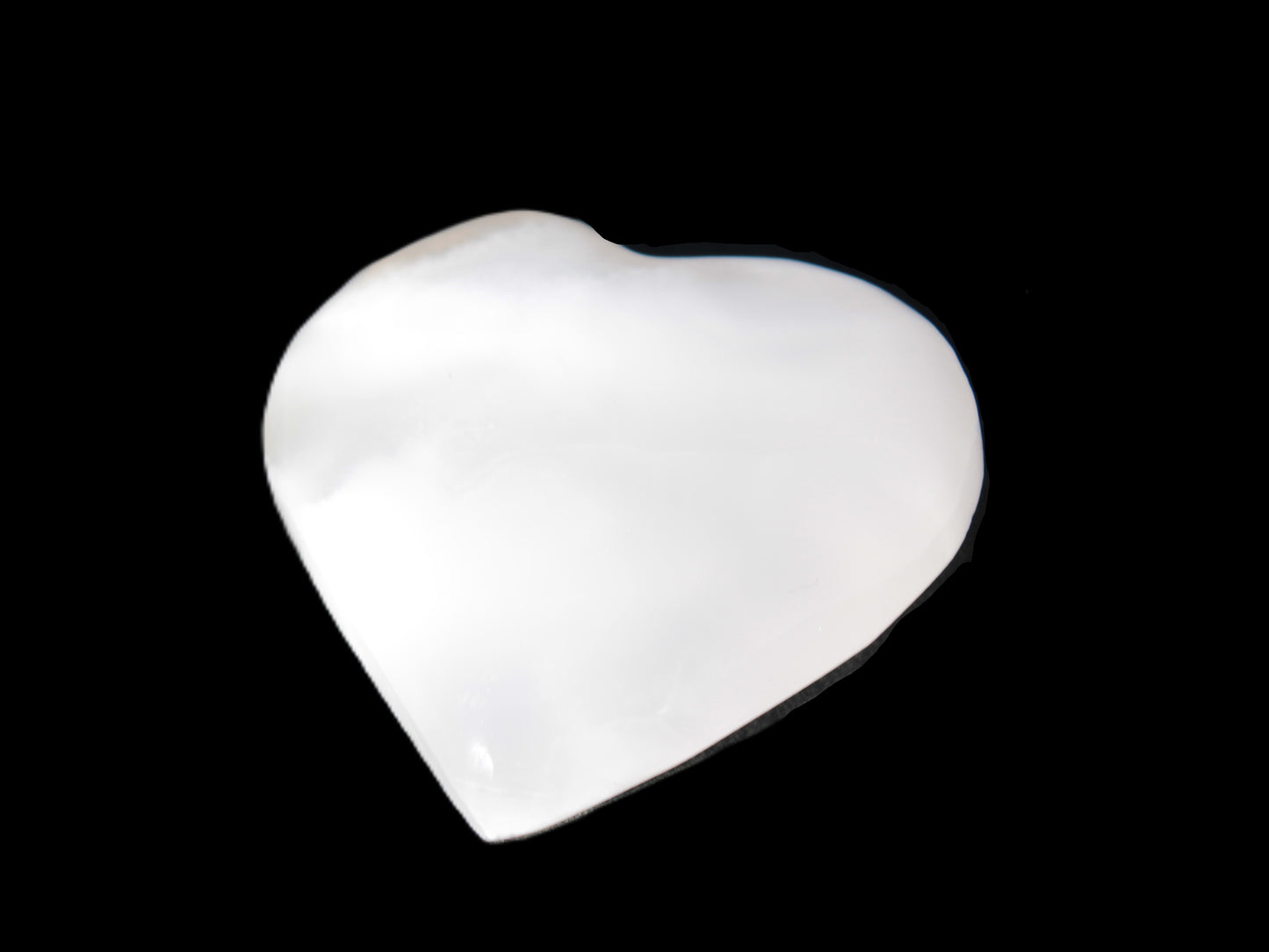 Mangano Calcite heart 35mm - 41mm 33-40g Rocks and Things