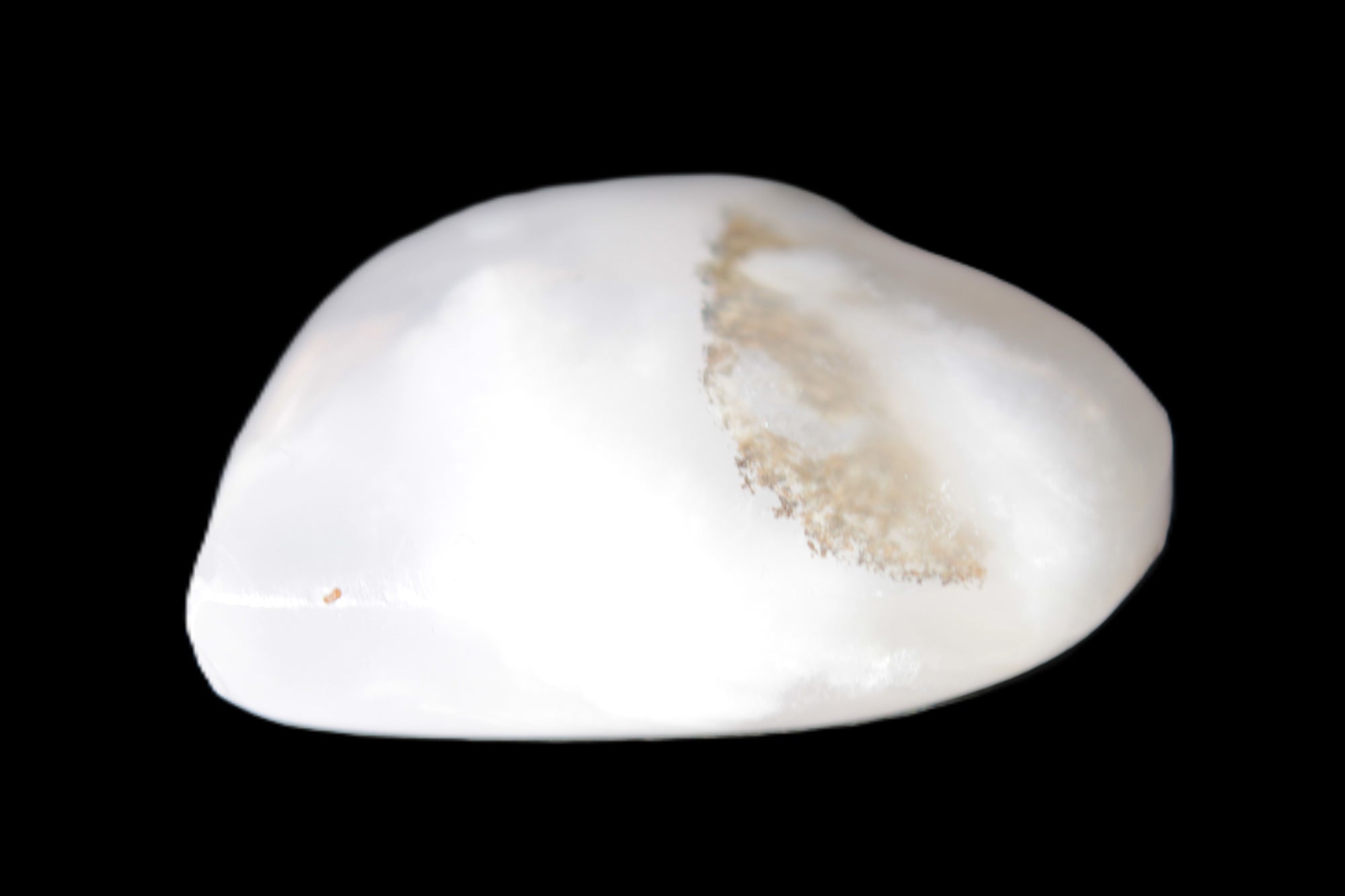Mangano Calcite heart 35mm - 41mm 33-40g Rocks and Things